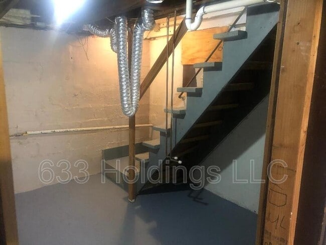 Building Photo - 403 McKinley Ave