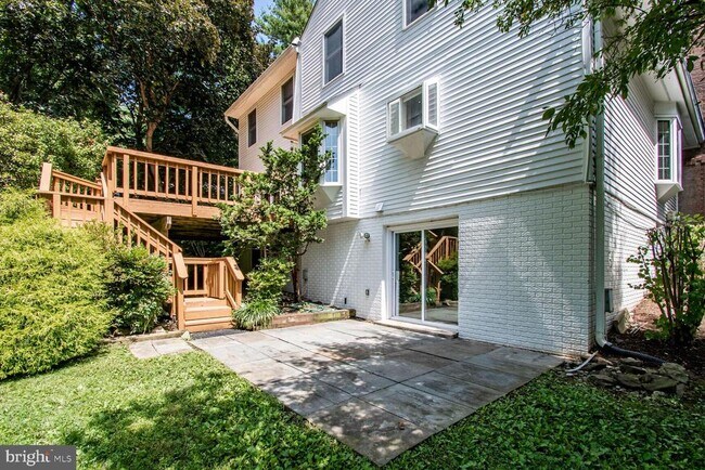 Building Photo - 7701 Zulima Ct