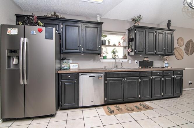 Building Photo - 4507 St Andrews Dr