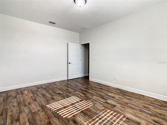 Building Photo - 8917 Blue Mesa Dr