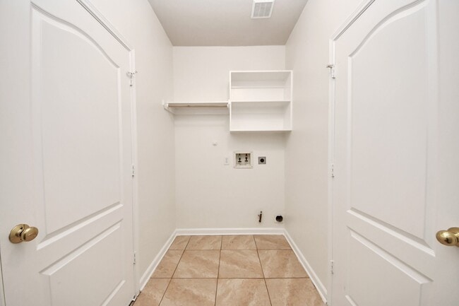 Building Photo - 3526 Cactus Creek Dr