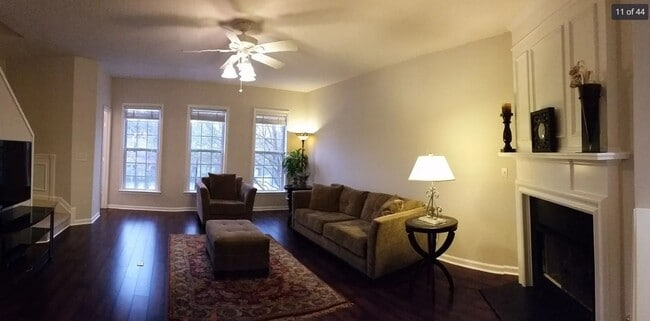 Building Photo - Spectacular Lake View Townhome in Alpharetta – 3 Bedrooms + Office | Available July 1, 2026