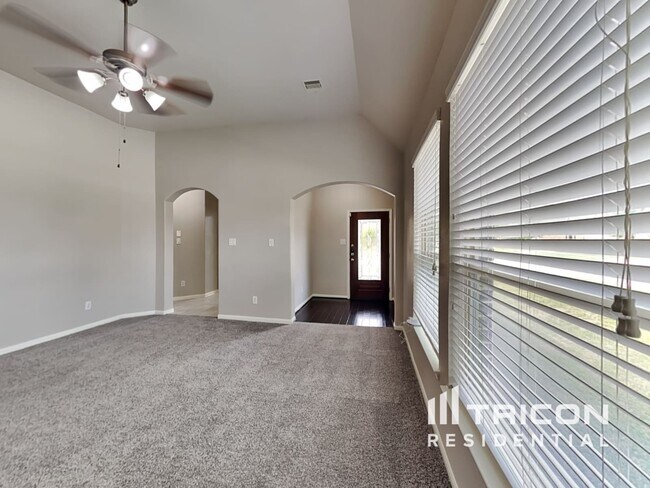 Building Photo - 21303 Mystic Oak Dr