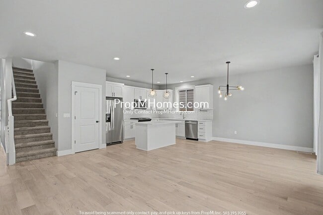 Building Photo - 3544 SW Tegart Ln