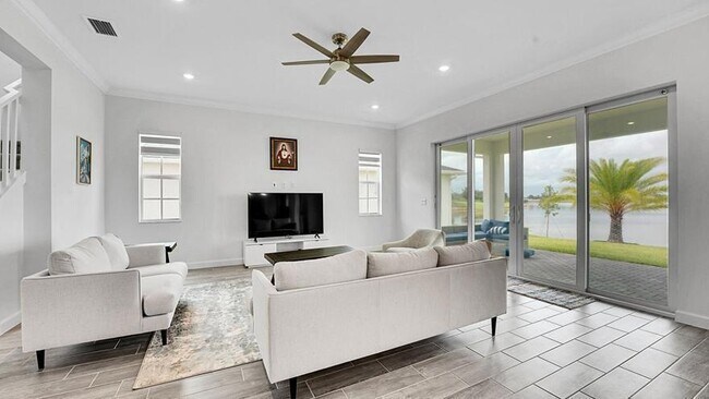 Building Photo - 601 Hookline Cir