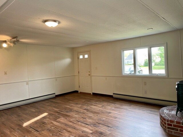 Building Photo - 28 Baldwin Dr