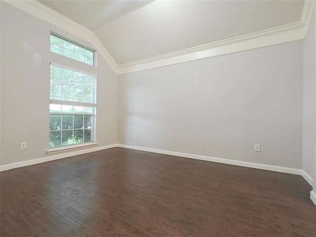 Building Photo - 3221 Bruno Way