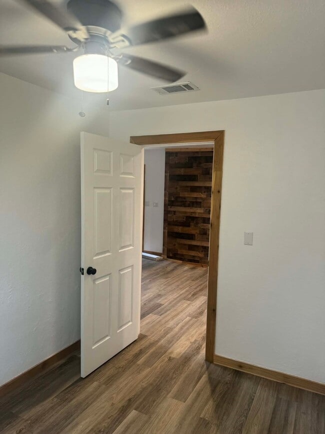 Building Photo - 19518 Barwick Dr