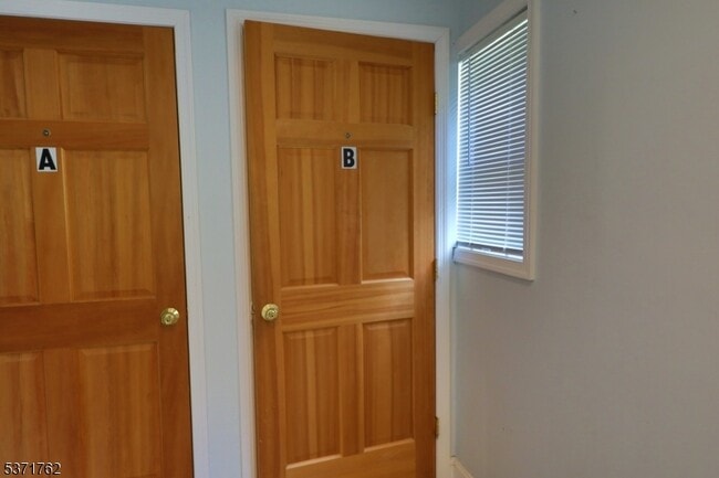 Building Photo - 241 US-206