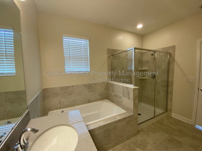 Building Photo - 1218 Payne Stewart Dr