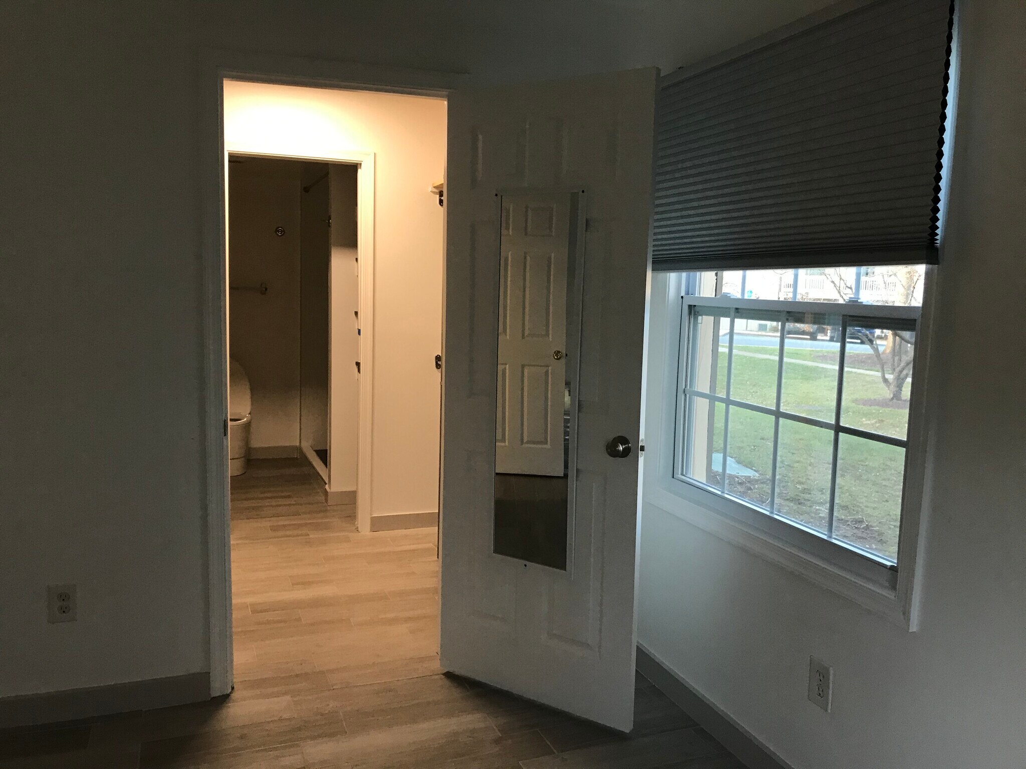 Building Photo - 5815 Rexford Dr