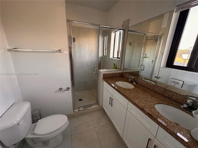 Building Photo - 13306 Tropical Ave