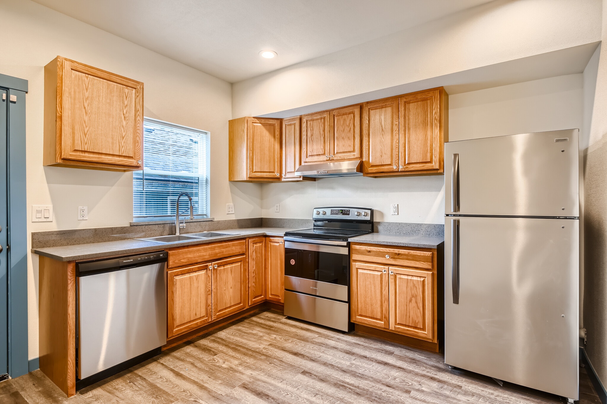 Kitchen - 4783 NE 108th Ave