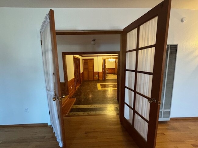 Building Photo - Charming spacious Evergreen farmhouse with large parking area