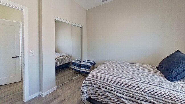 Building Photo - 4929 College Ave