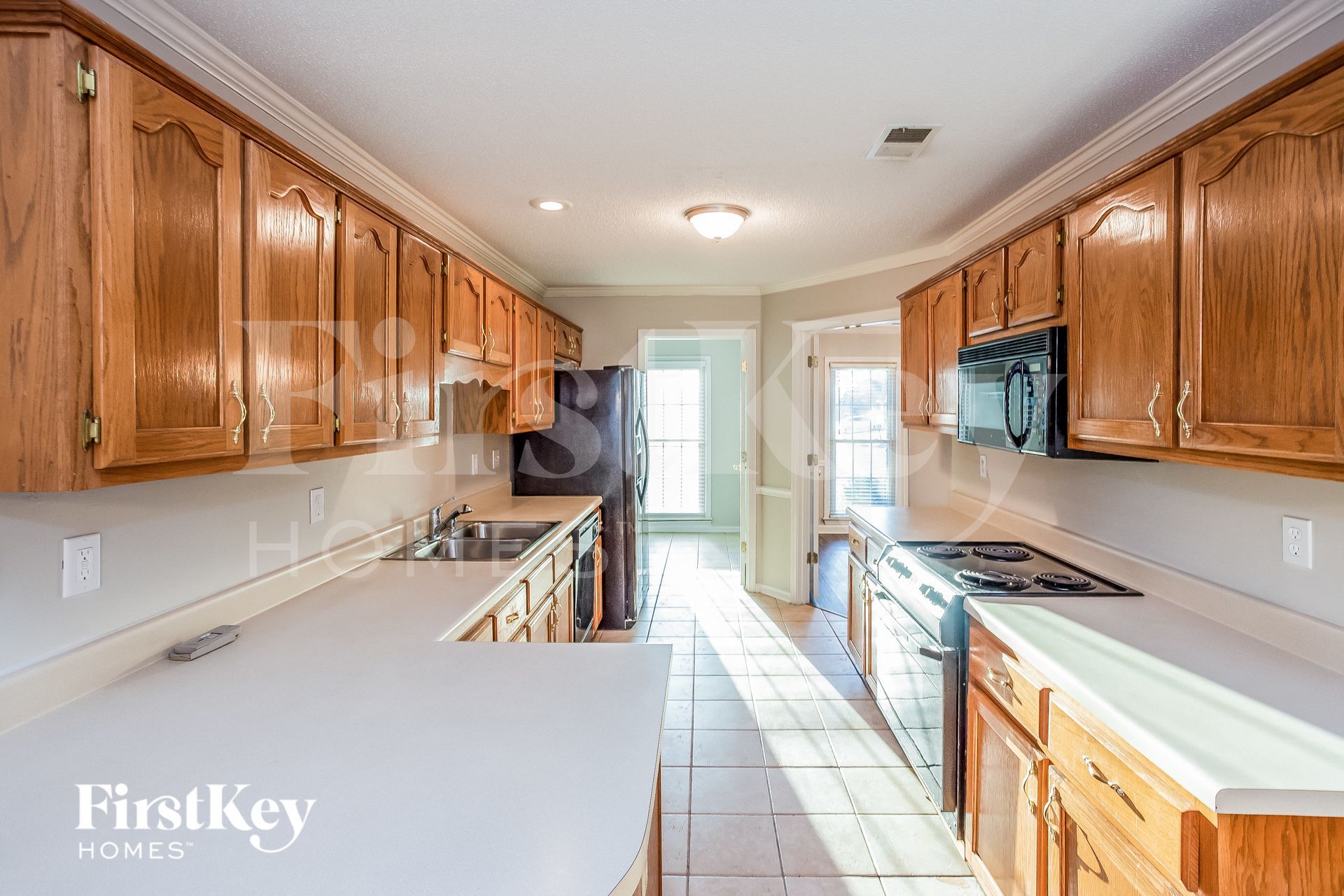 Building Photo - 2048 Bohemia Cove