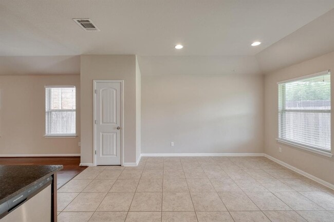 Building Photo - 7400 Longford Trail