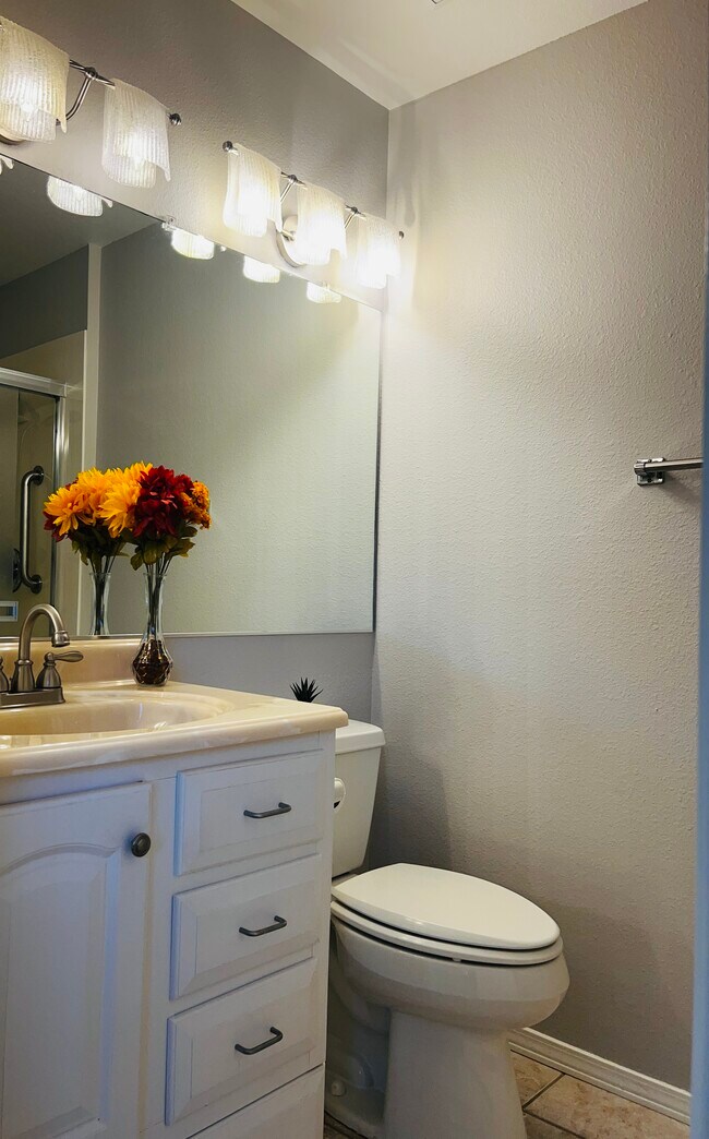 Building Photo - 810 Leisure World