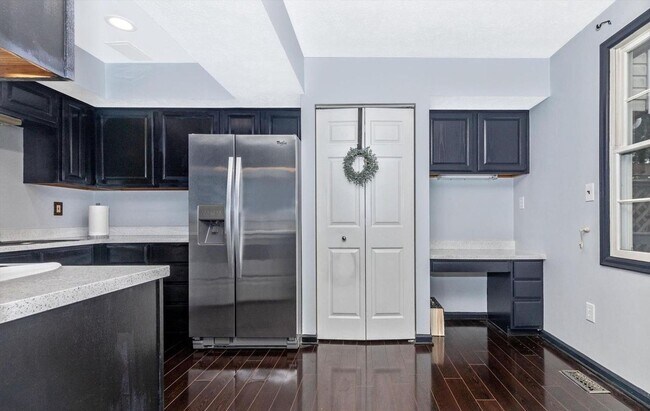 Building Photo - Beautifully maintained townhouse in New Market available before the new school year!