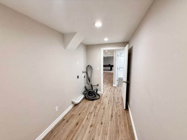 Building Photo - 5629 Far Vista Dr
