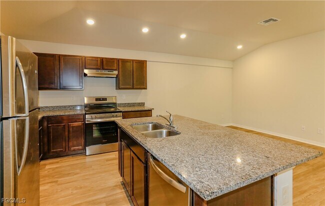 Building Photo - 309 Norwalk Ave
