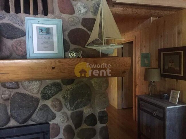 Building Photo - 2 bedroom in Mohawk MI 49950