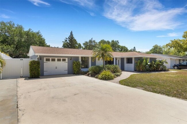 Building Photo - 4645 Hunter Ridge Dr