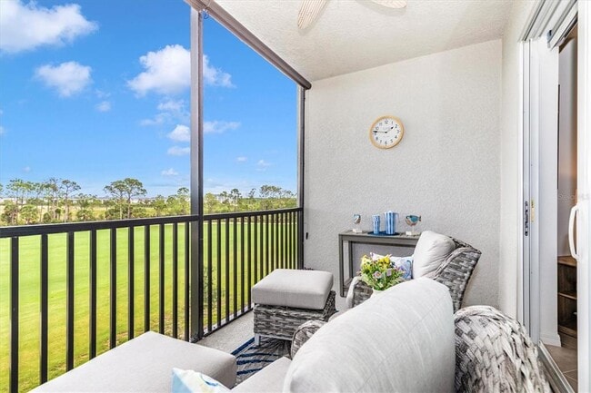 Building Photo - 12280 Wellen Golf St