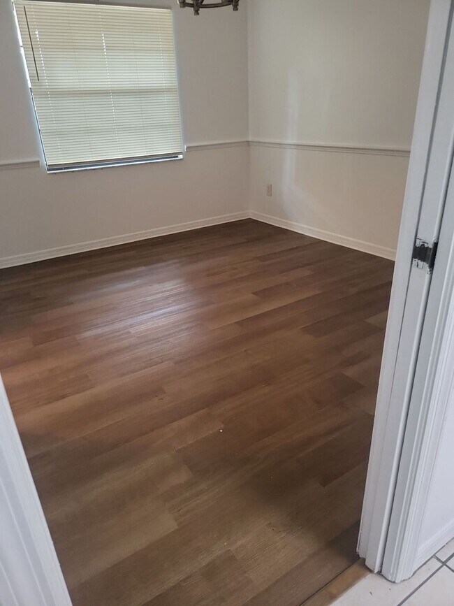 Building Photo - 4741 Pilgrims Way