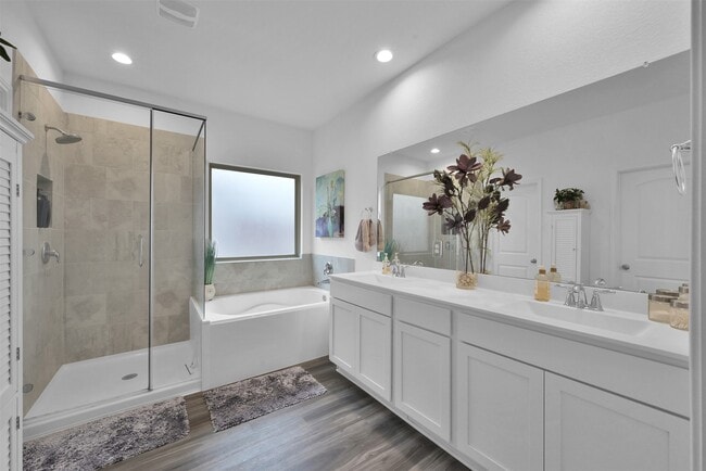 Building Photo - 942 Youth Water Rd