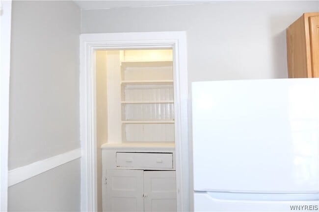 Building Photo - 82 Fargo Ave