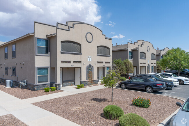 Building Photo - Three Palms Apartments