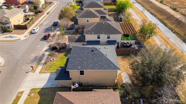 Building Photo - 25 Alvarado St