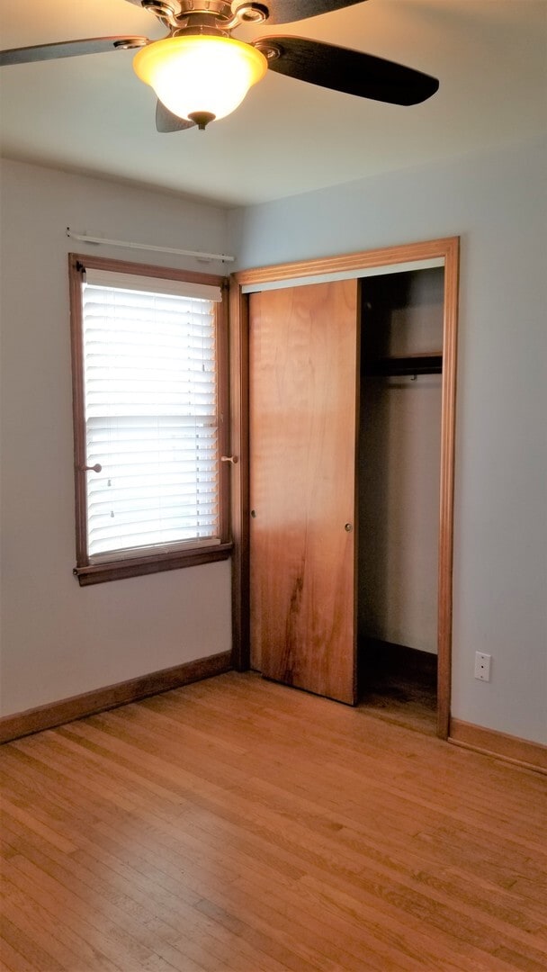 Building Photo - CHECK ME OUT!  3 Bedrooms, 2 Full Baths, B...