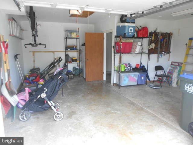 Building Photo - 13124 Point Pleasant Dr