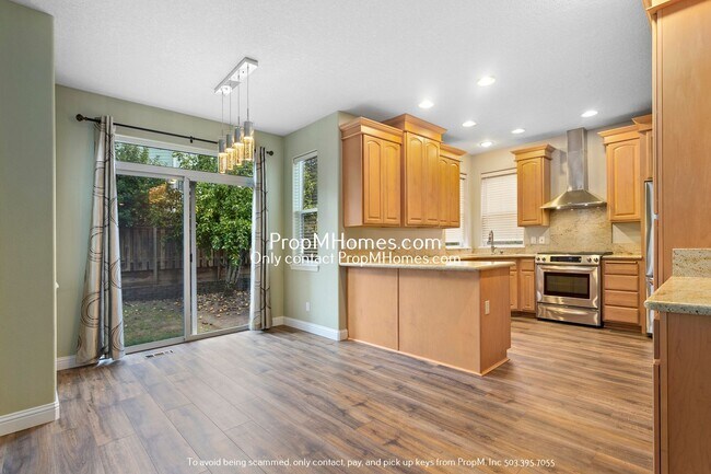 Building Photo - Spacious Five Bedroom Home in Progress Ridge!