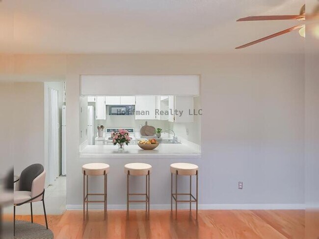 Building Photo - South Tampa condo in Hyde Park