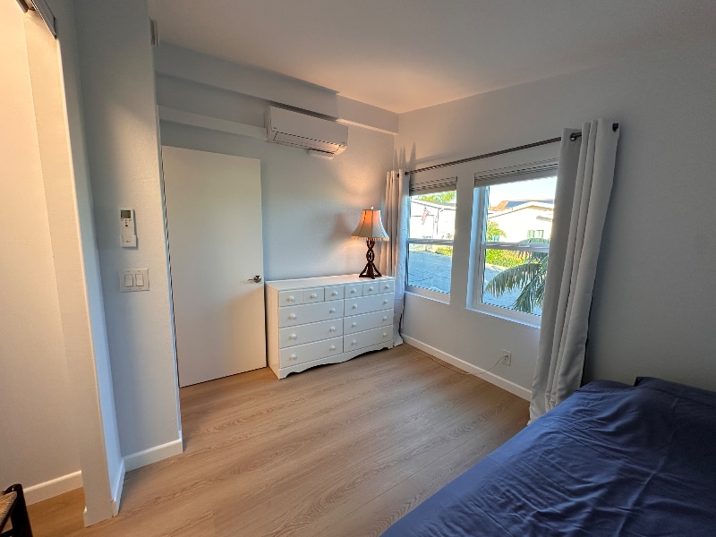 Building Photo - 628 Via Bolivia