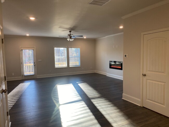Building Photo - Modern 3-Story Townhome Near Woodstock High & Middle School