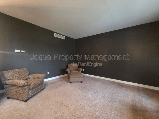 Building Photo - 13919 Coveney Rd