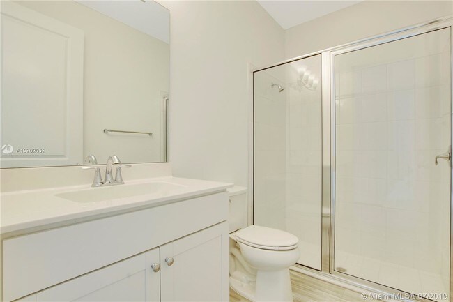 Building Photo - 5651 Hood Rd