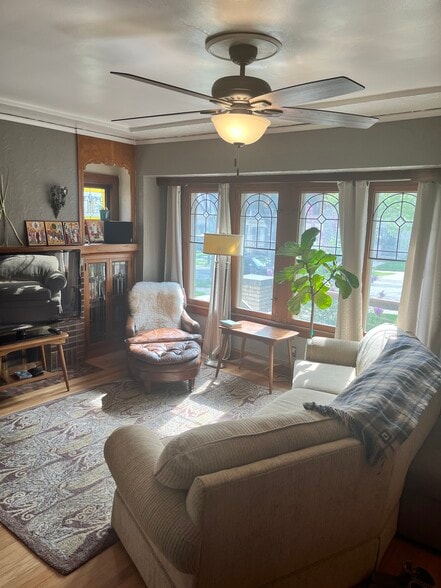 Building Photo - 2348 N 58th St