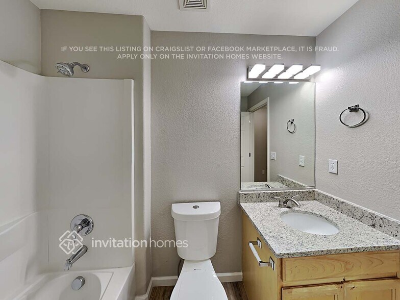 Building Photo - 366 Emerald St