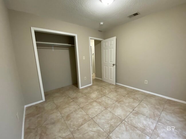 Building Photo - 6394 Schoel Ln