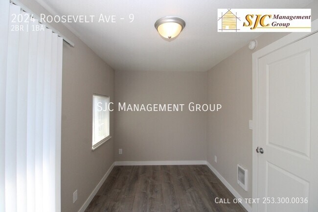 Building Photo - 2024 Roosevelt Ave