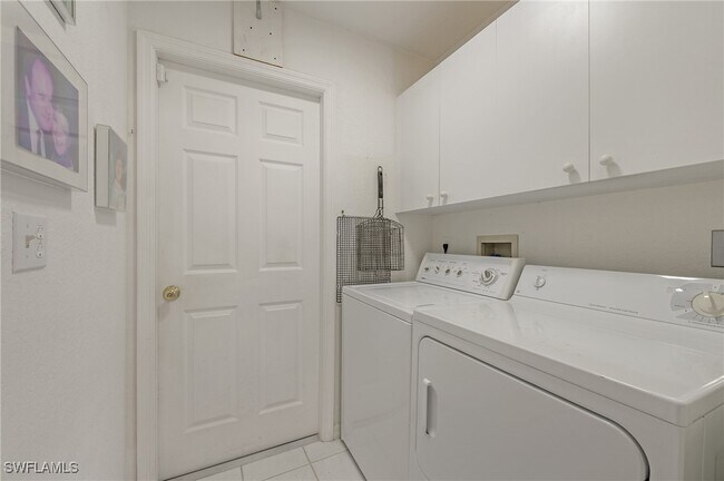 Building Photo - 181 Sabal Lake Dr