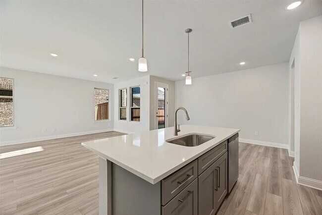 Building Photo - 3113 Buckeye St