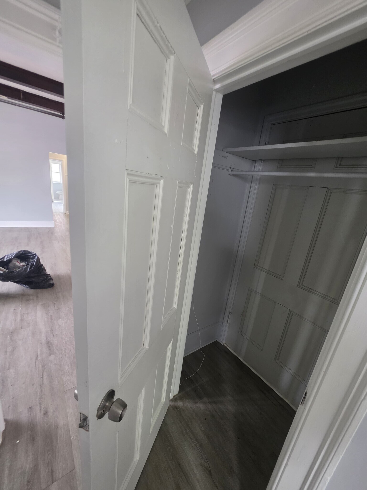 Building Photo - 325 Roseville Ave