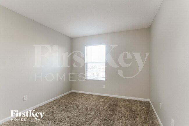 Building Photo - 10423 Apple Creek Dr