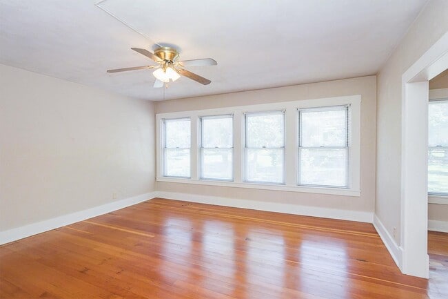 Building Photo - 3843 S 48th St